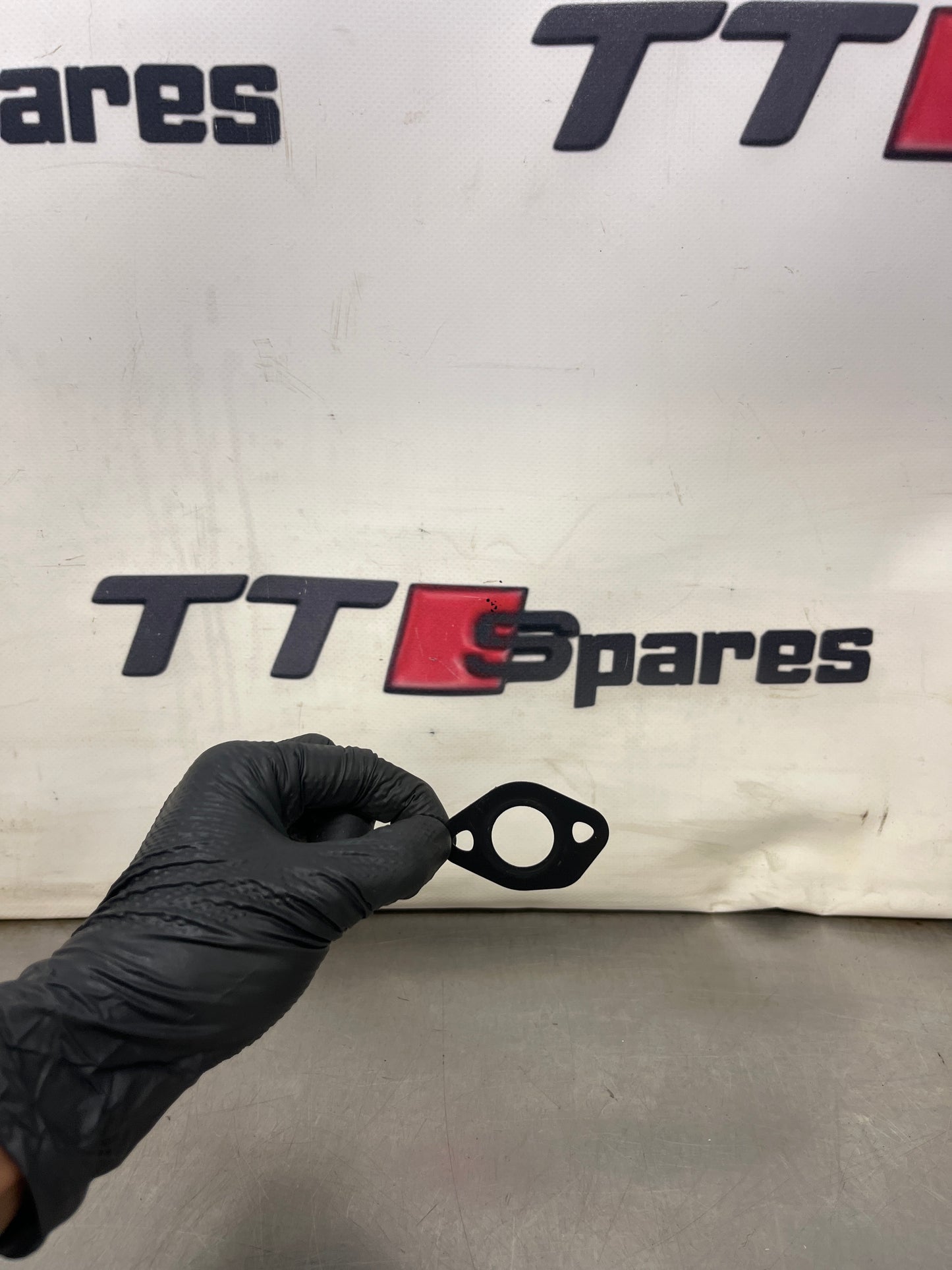 SEAL OIL OUTLET FITS AUDI TT MK1 058145757A