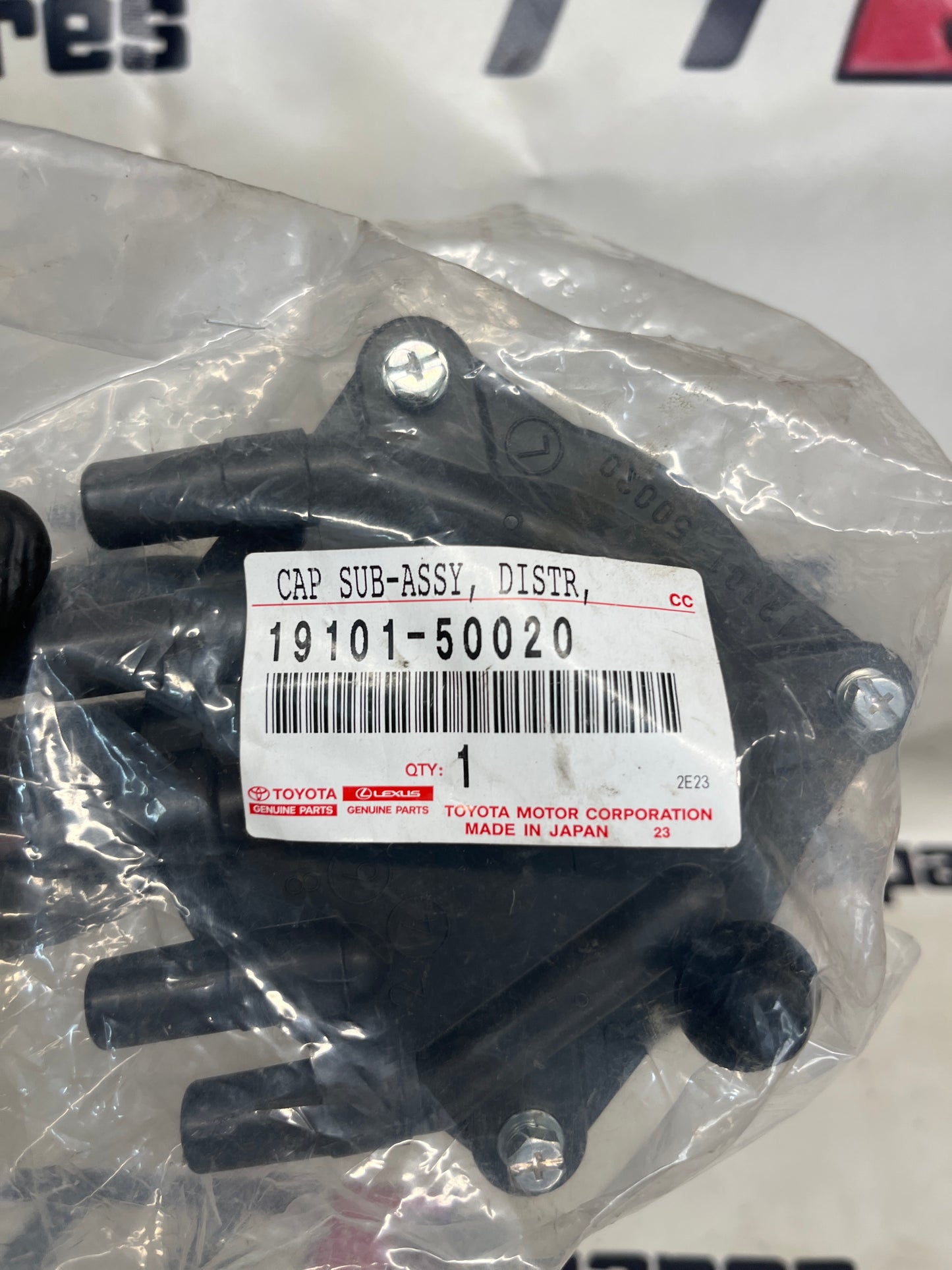 Fits Lexus LS 1989-1997 Toyota Soarer 1992-1997 4.0 AZ Distributor Cap 19101-50020