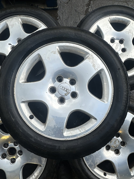 GENUINE AUDI A8 4D D2 COMPETITION 8J X 17" ALLOY WHEEL RIM 4D0601025B 5x