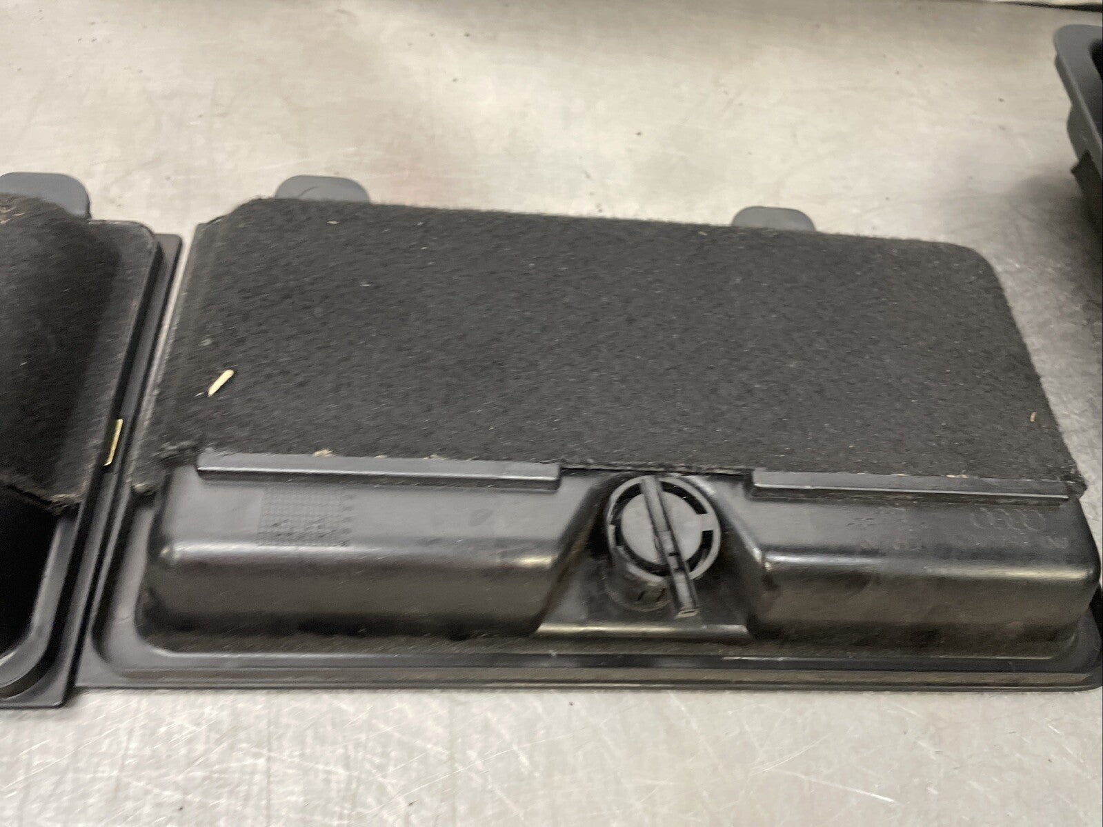 AUDI TT 8N MK1 Roadster Access Panel PAIR 8N7867401 8N7867402