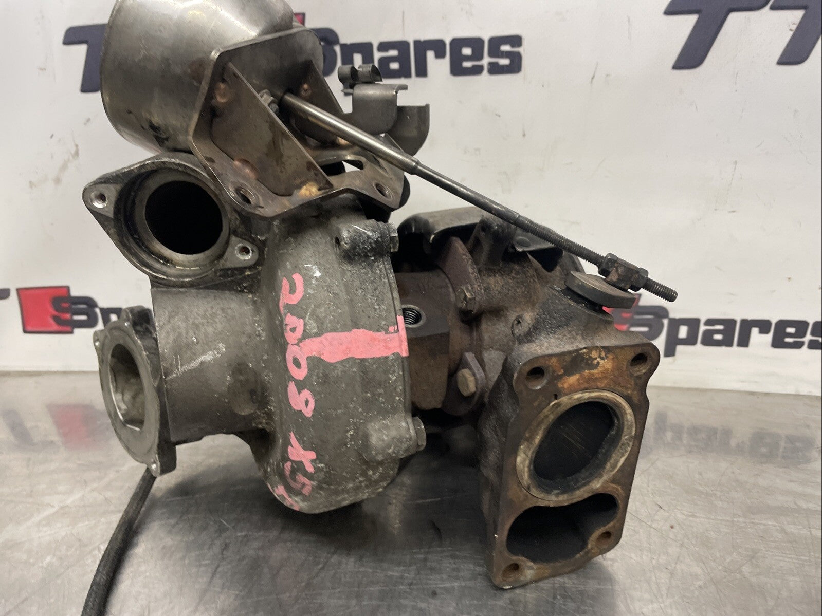 BMW X5 E70 2008 Diesel 210kW Turbocharger turbo KP262871 LGV60763