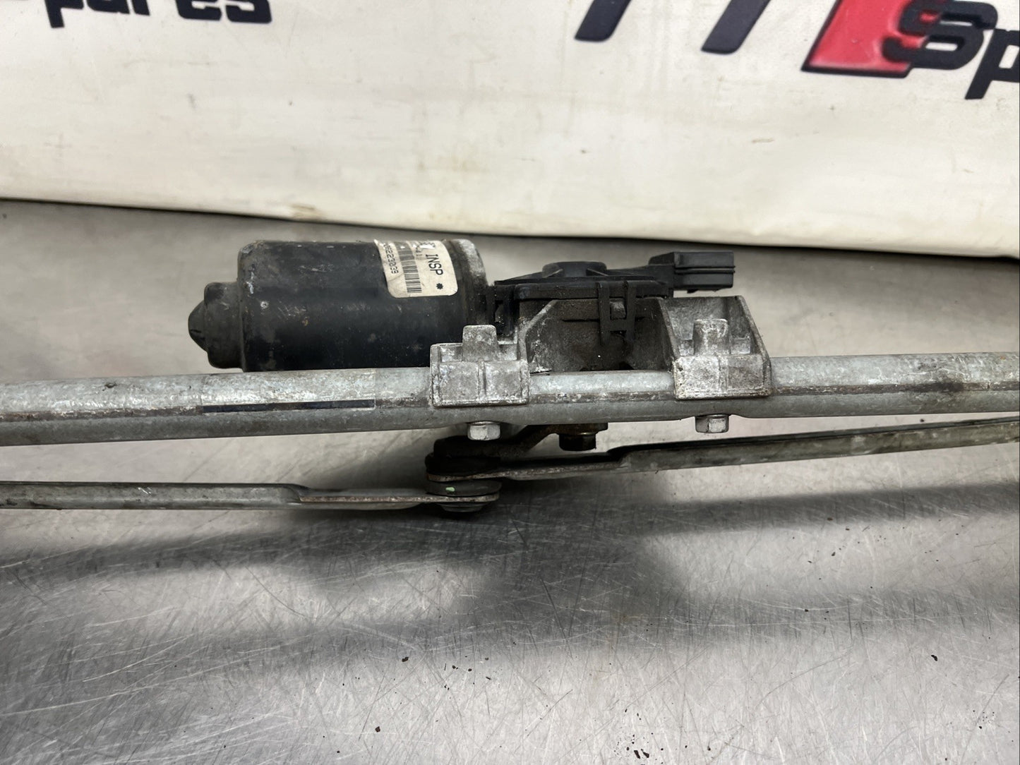 Wiper Motor and Linkage Front DLB000141 Range Rover Sport Discovery 3 or 4 RHD