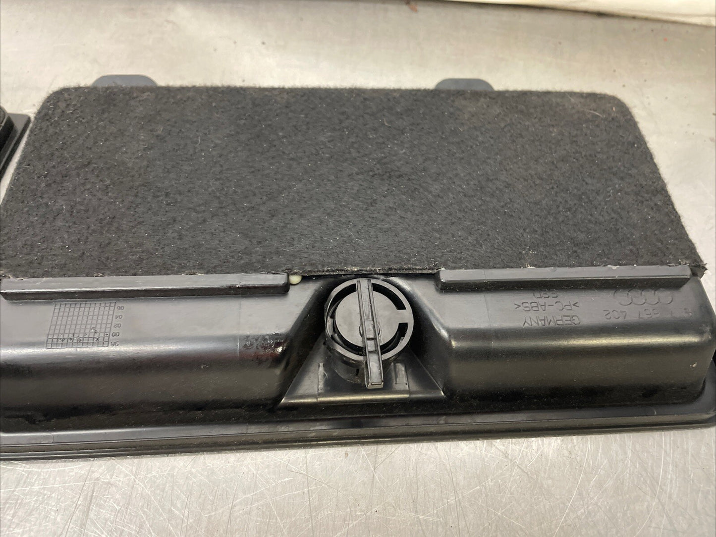 AUDI TT 8N MK1 Roadster Access Panel PAIR 8N7867401 8N7867402