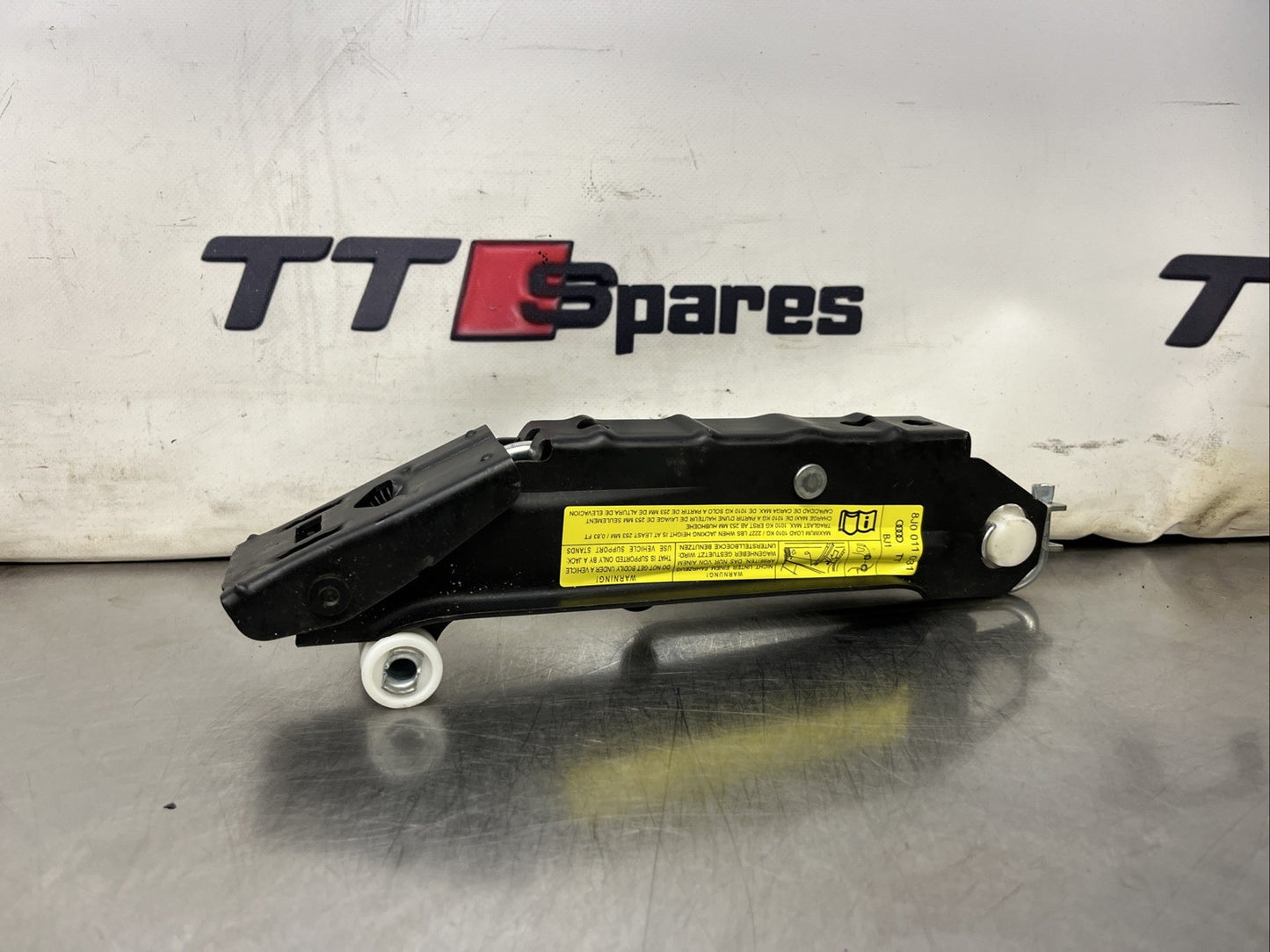 Audi TT Mk2 8J 2006-14 Car Jack Car Lifting Jack 8J0011031