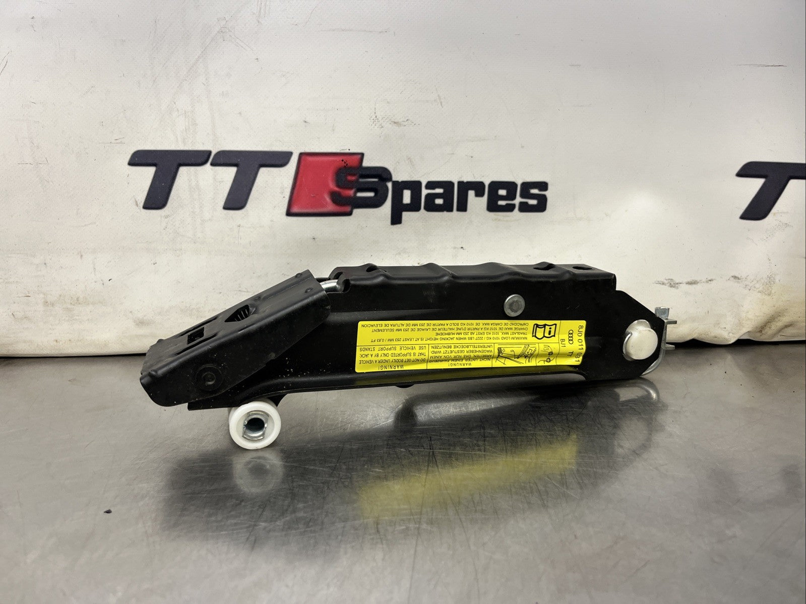 Audi TT Mk2 8J 2006-14 Car Jack Car Lifting Jack 8J0011031