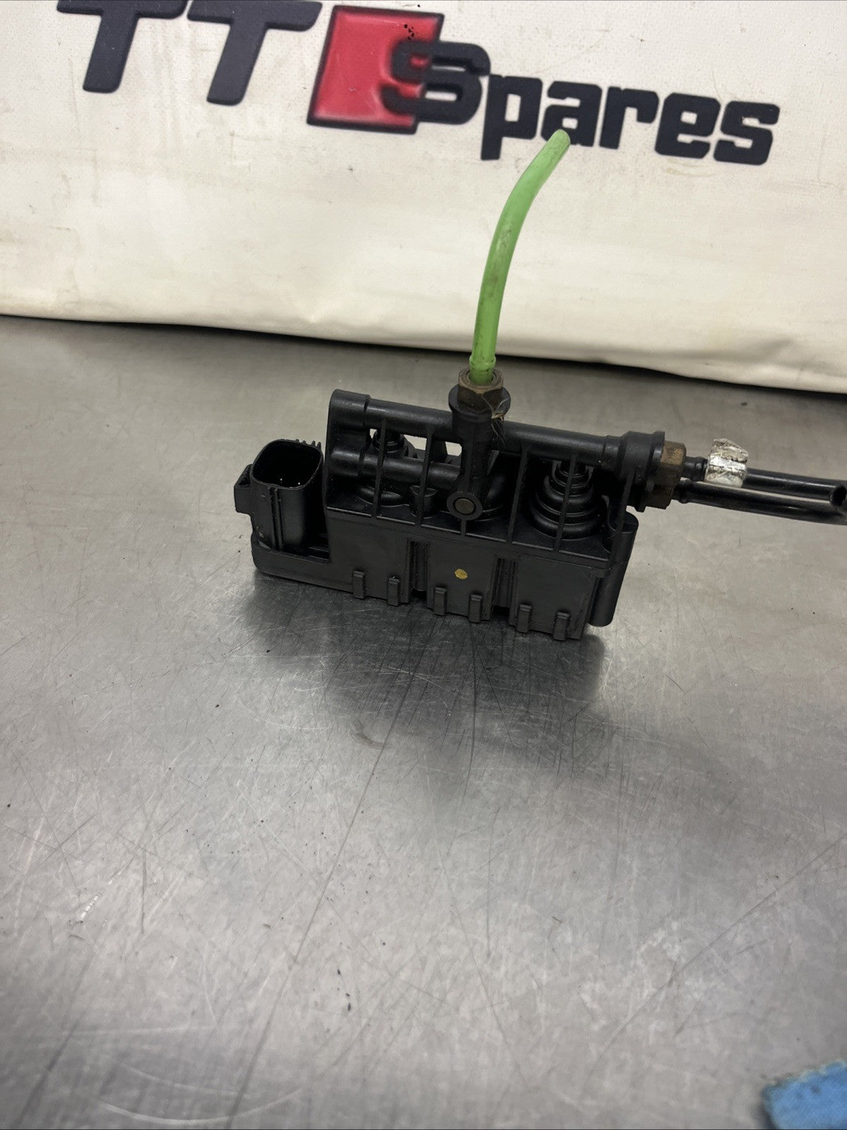 Land Rover Range Rover Sport Tdv6 L320 2005-2013 AIR SUSPENSION VALVE rvh000095