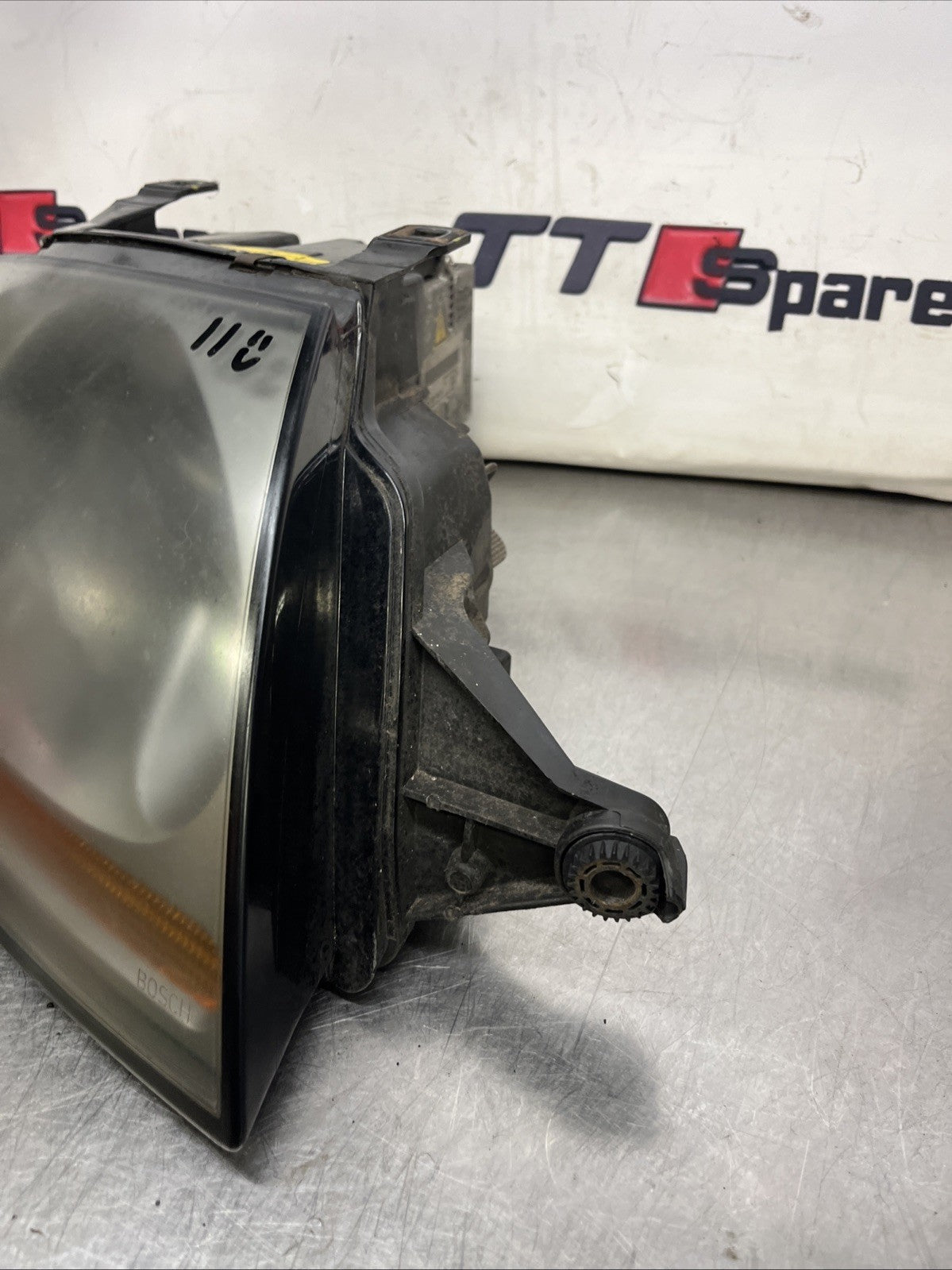 Audi TT Mk1 8N - Drivers Side, Silver Xenon Headlight 8N0941004AP, Used (0709)