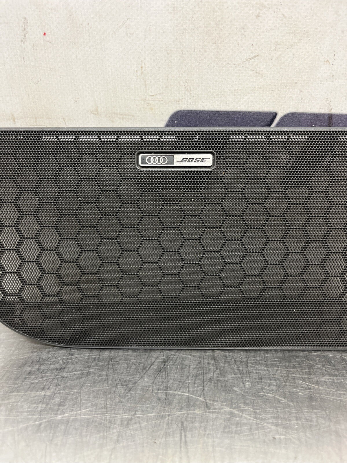 Audi TT 8N MK1 Right Offside O/s Bose Speaker Grill Cover 8N0035420A BLACK