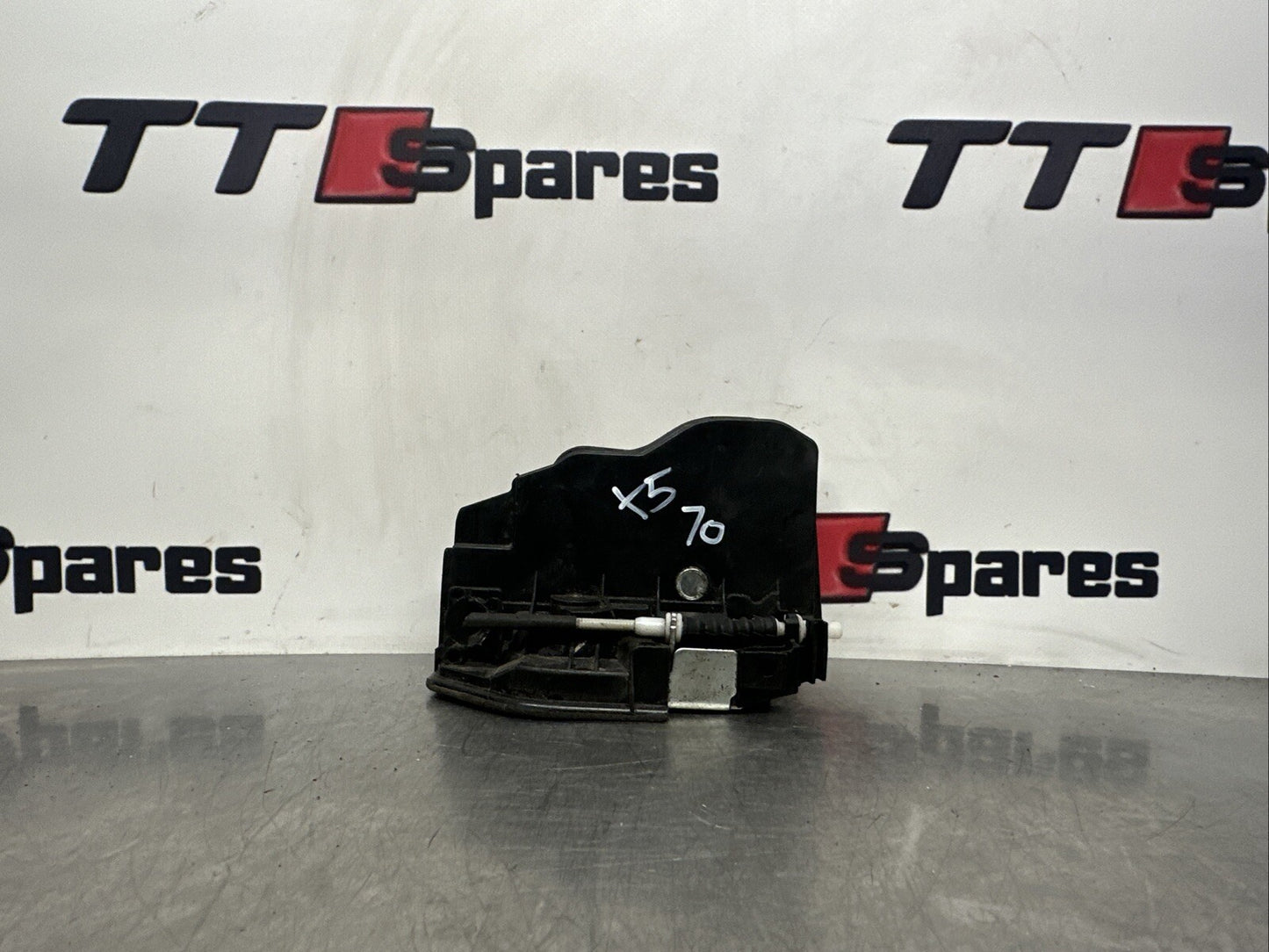 BMW X5 DOOR LOCK MECHANISM REAR RIGHT DRIVER SIDE 7202148 E70 2007 - 2009