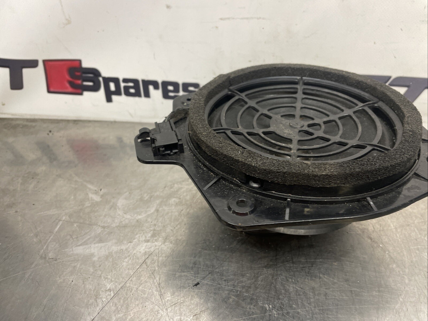 2014 AUDI TT BLACK EDITION DRIVER SIDE REAR DOOR BOOSE SPEAKER 8H0035411B