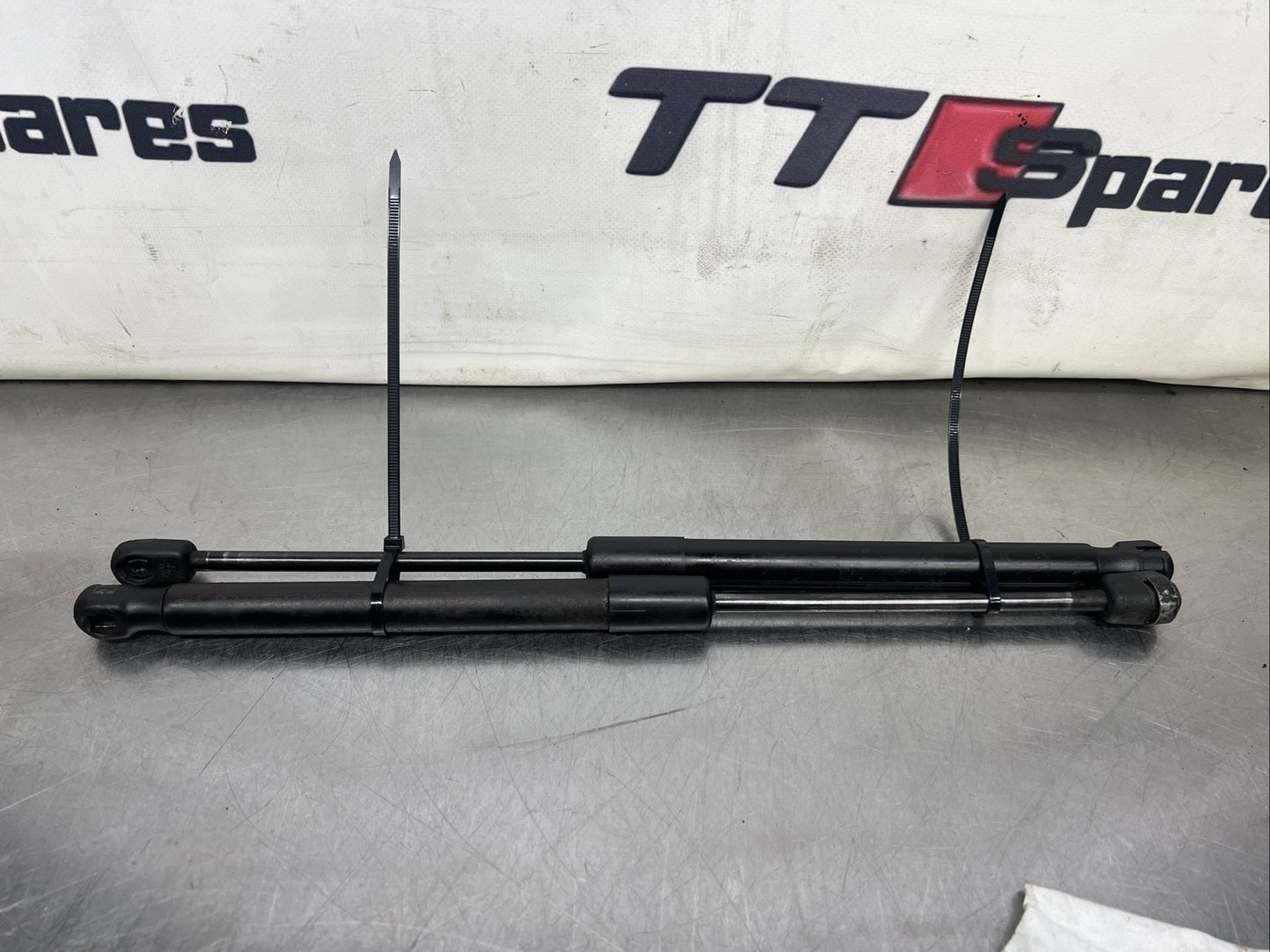 Audi TT 8N Mk1 1998-2006 Coupe PAIR Boot Tailgate Gas Support Struts Rams