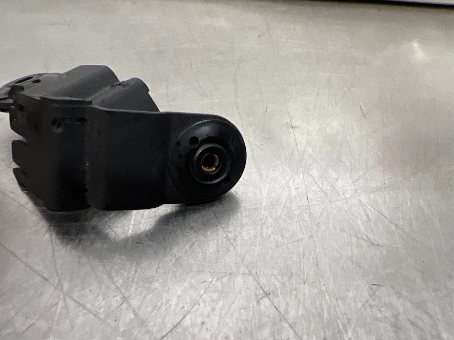 Genuine Audi TT Mk1 Rear Parcel Shelf SIDE CLIP S ONLY X1*98-06*VGC