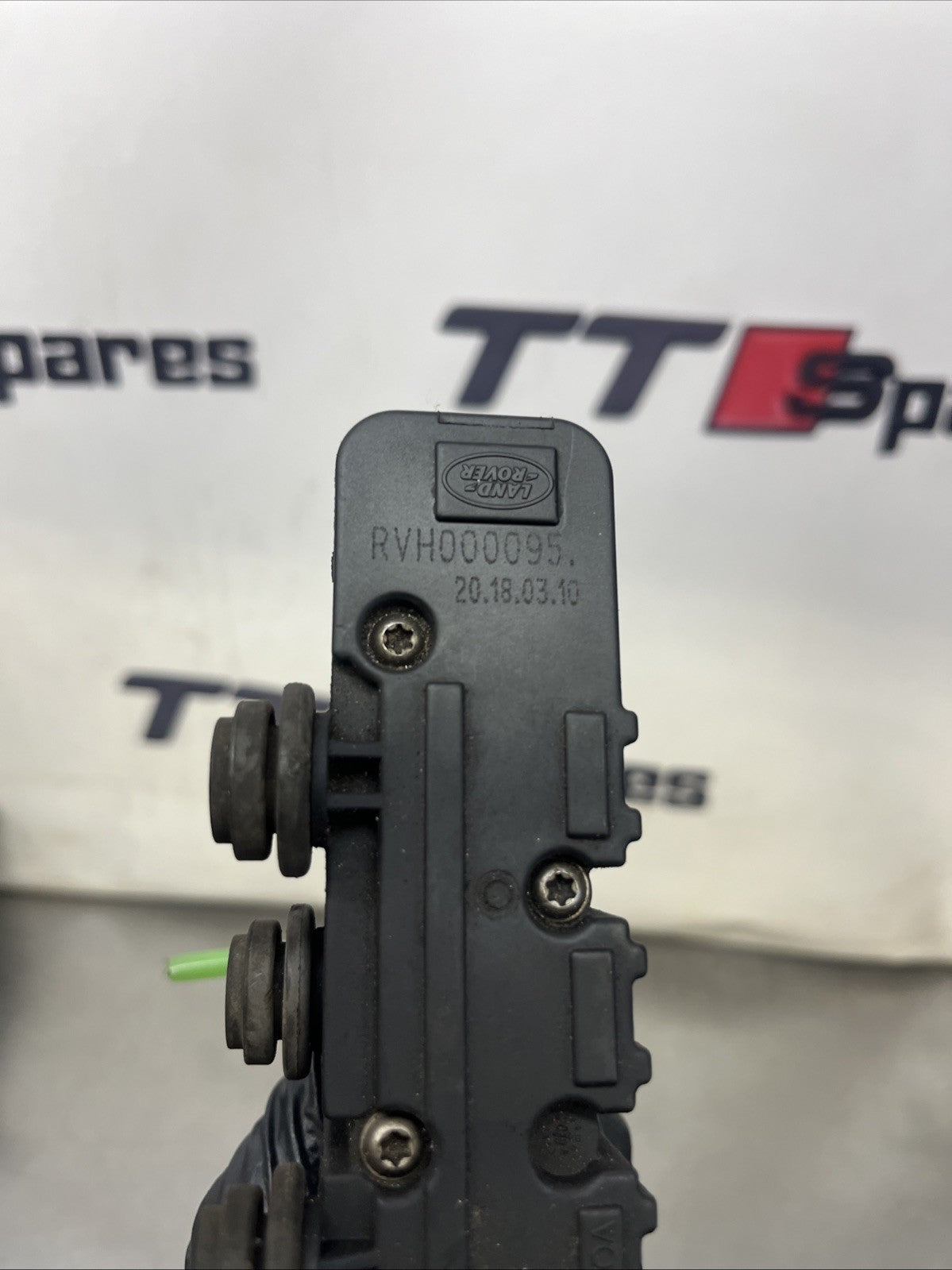 Land Rover Range Rover Sport Tdv6 L320 2005-2013 AIR SUSPENSION VALVE rvh000095