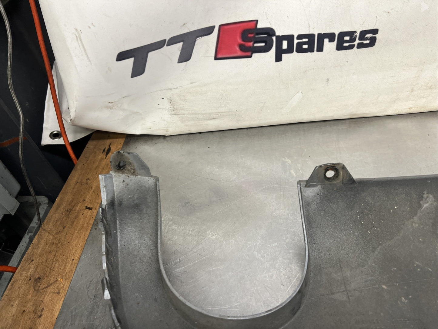 Audi TT Mk1 8N 1998-2006 Twin Exhaust Rear Bumper Diffuser Valance LY7J Silver