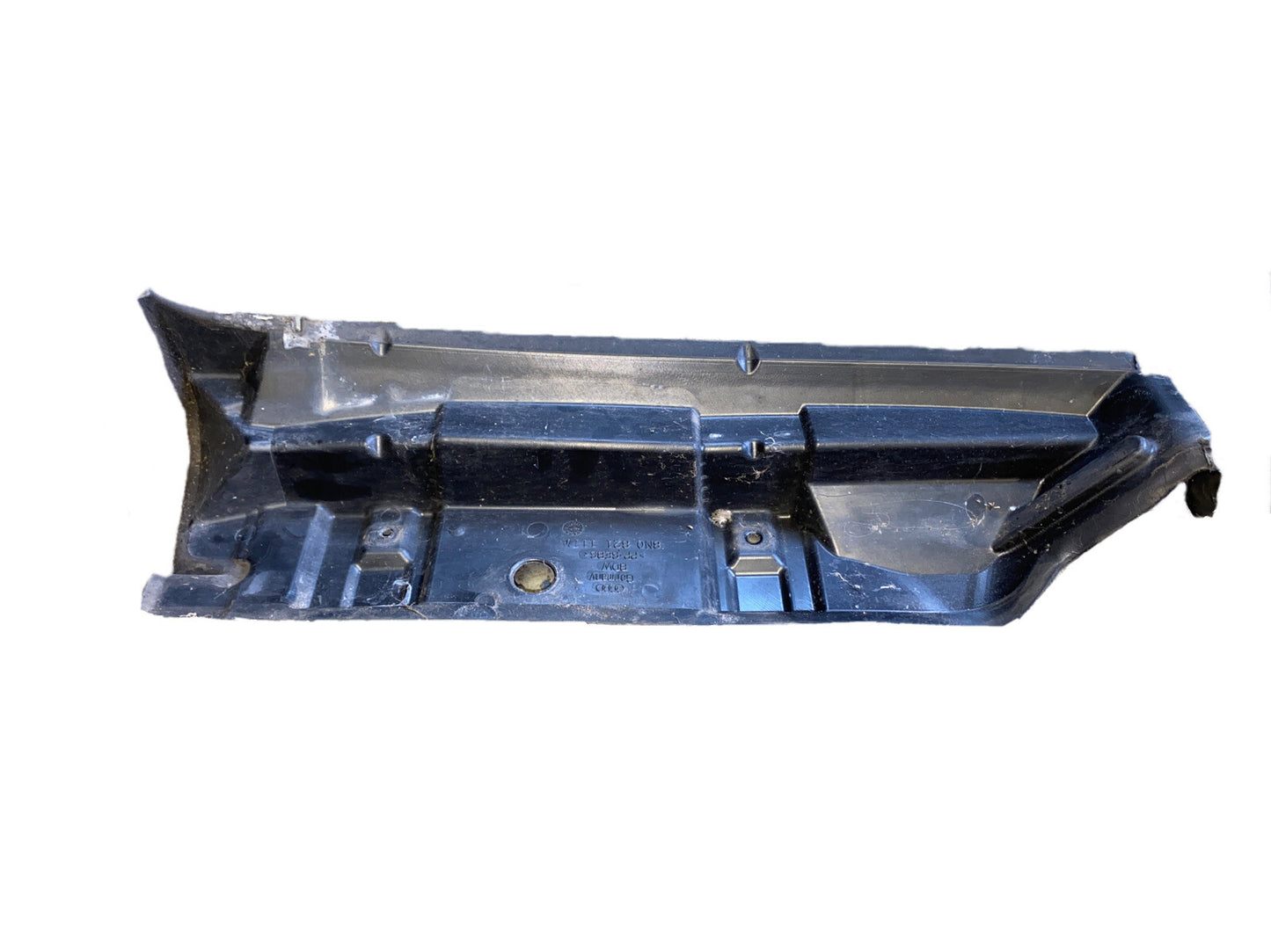 AUDI TT Mk1 8N INNER WING TRIM LINER GUIDE 8N0821111A N/S LEFT 98-06