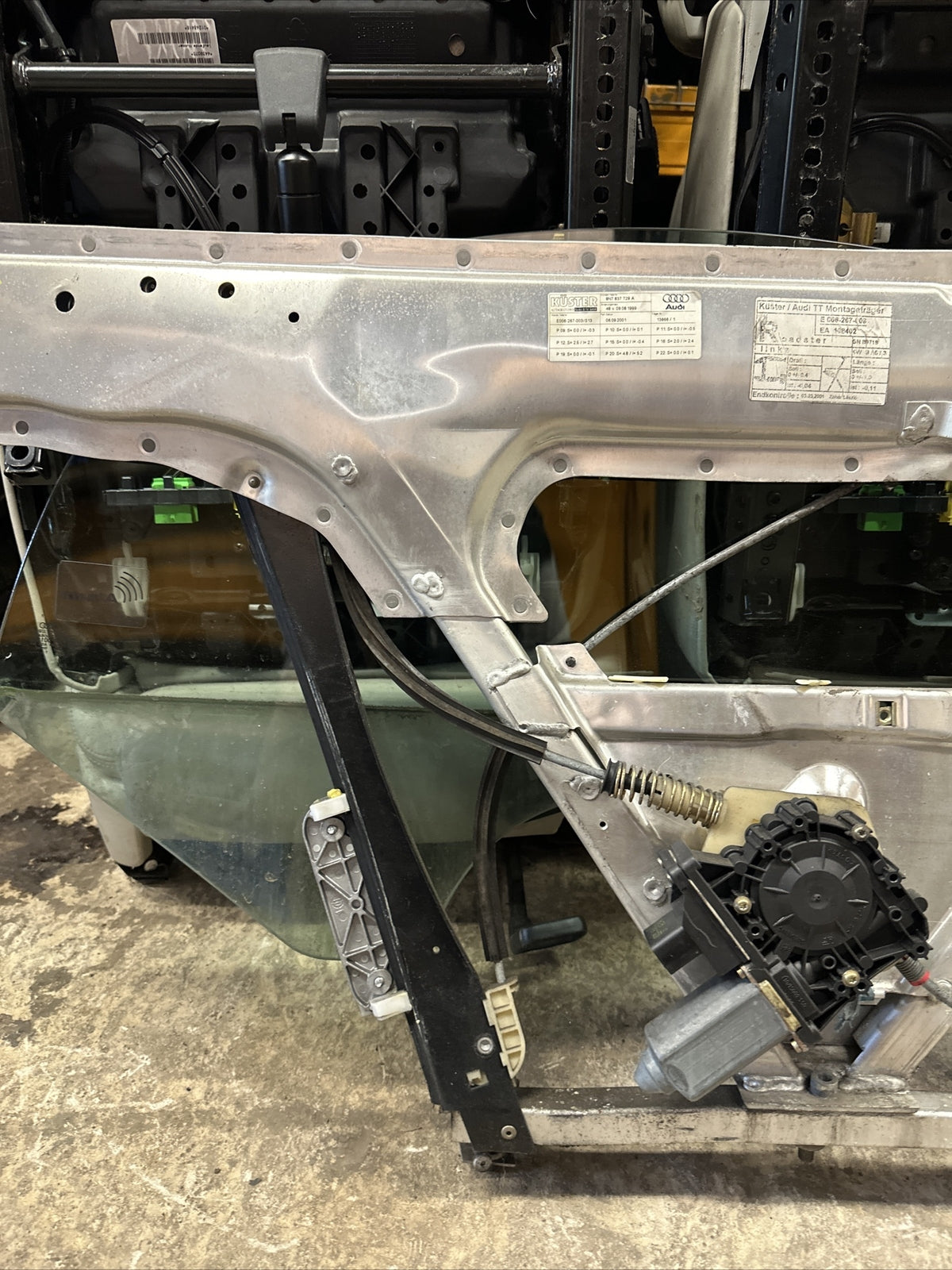 AUDI TT MK1 WINDOW/DOOR MECHANISM PASSENGER ROADSTER Read description