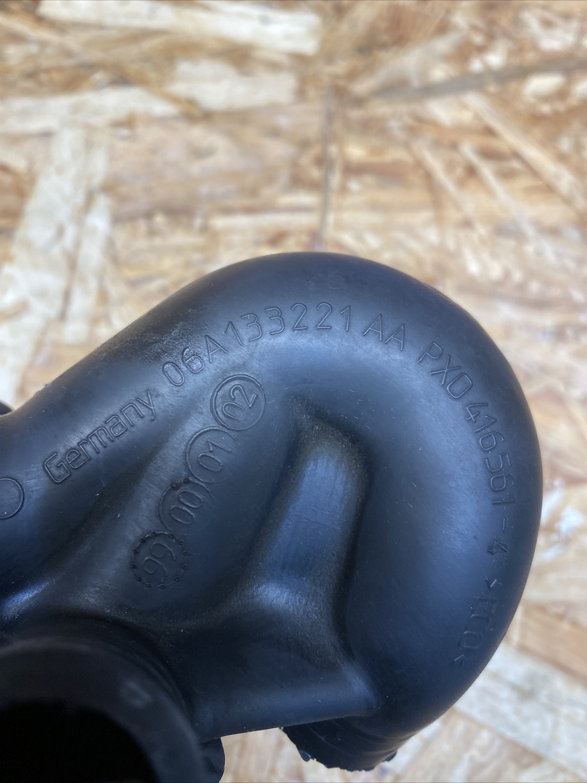 06A133221A Volkswagen,Audi,Seat,Skoda OEM Turbo Breather Hose