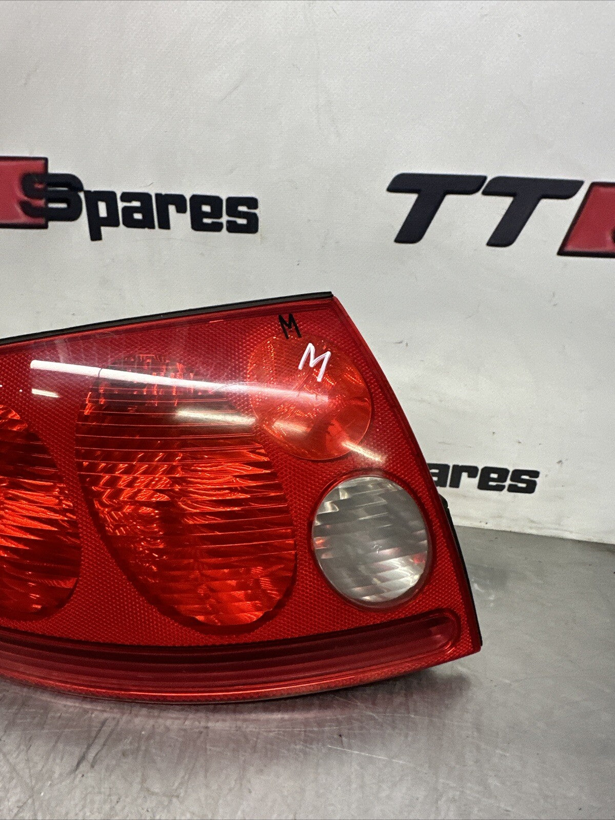 AUDI TT QUATTRO MK1 8N 3 DOOR COUPE LEFT REAR PASSENGER SIDE NEARSIDE TAIL LIGHT