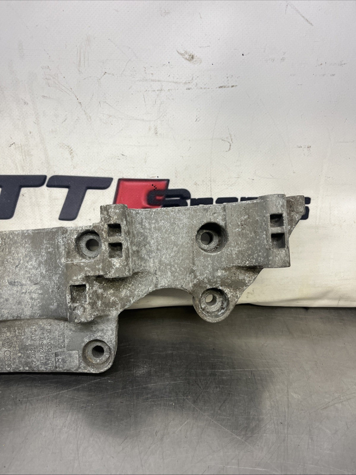 AUDI TT MK1 1.8T 20v ALTERNATOR BRACKET POWER STEERING PUMP BRACKET 06A903143P