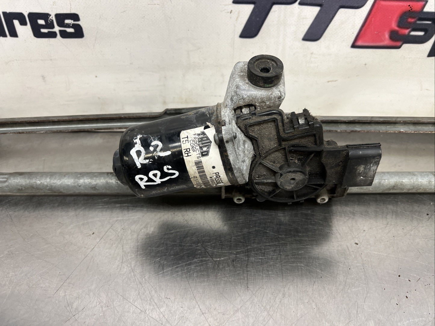Wiper Motor and Linkage Front DLB000141 Range Rover Sport Discovery 3 or 4 RHD