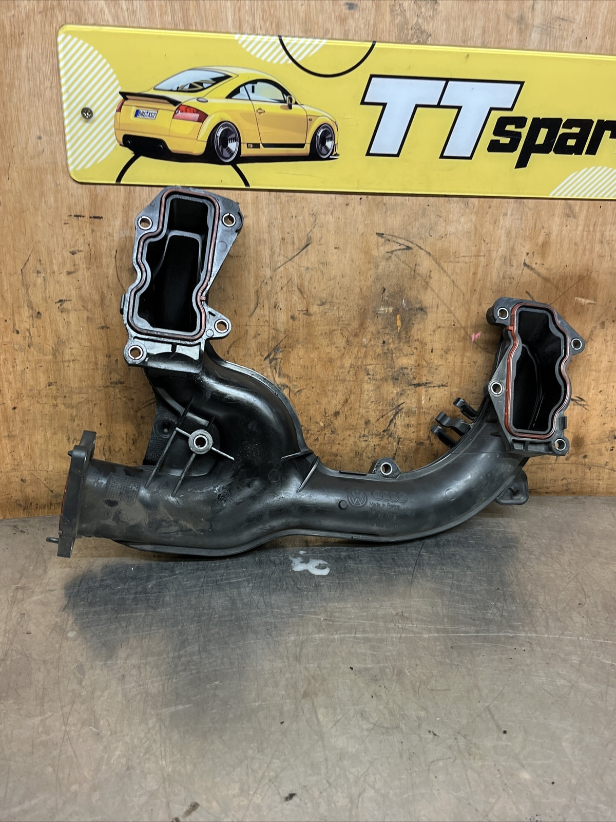 VW Touareg 7L 3.0 Tdi V6 Diesel Centre Air Inlet Pressure Pipe 059145762B