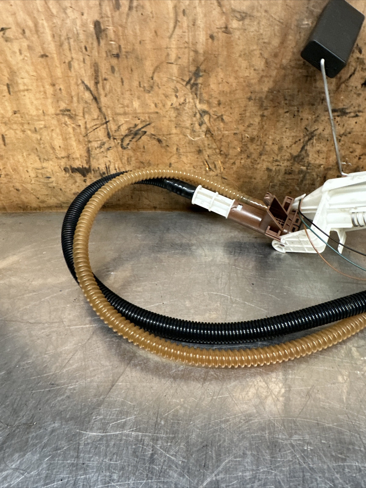 AUDI TT 8J MK2 3.2 V6 GENUINE FUEL LEVEL SENDER UNIT 1K0919673AC