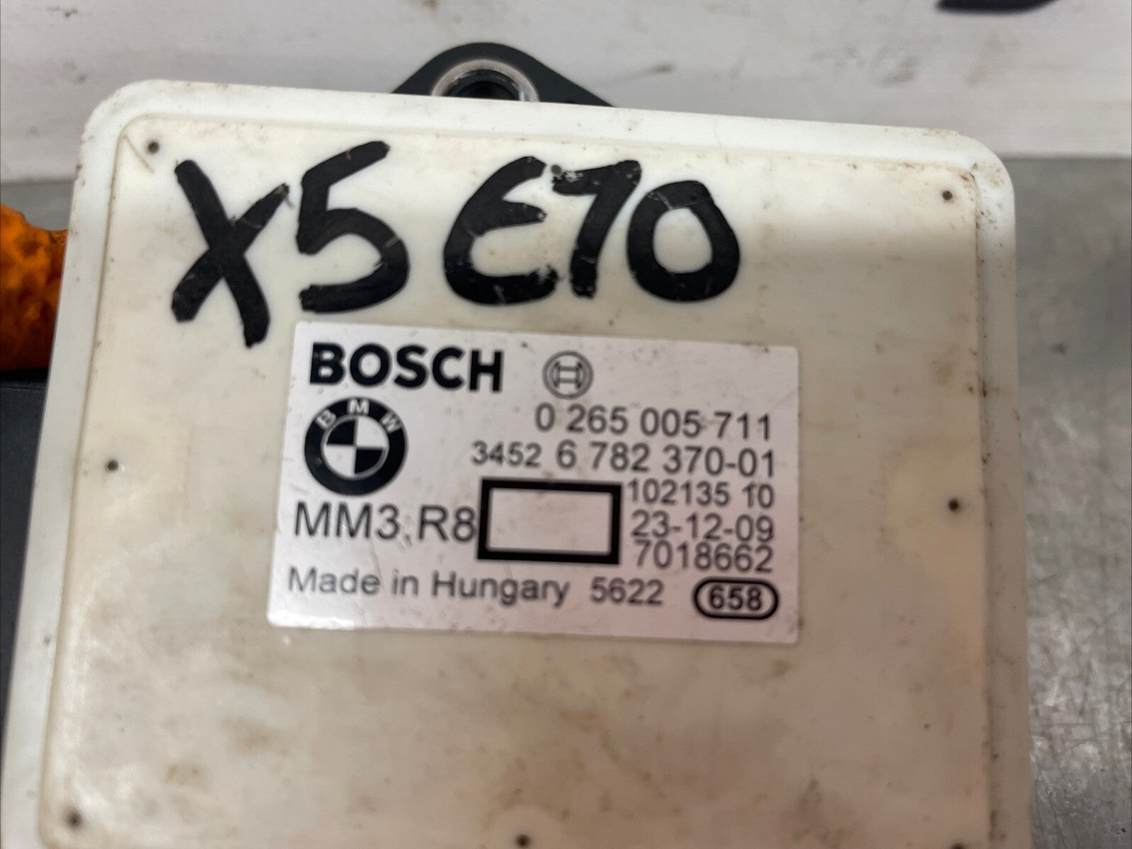 BMW X5 E70 YAW RATE SENSOR 0265005711 2012