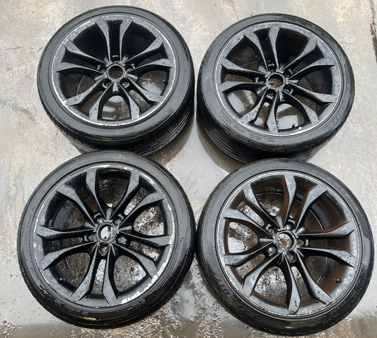 AUDI TTS MK2 GENUINE SET 18 INCH ALLOYS WITH TYRES 245/40 18 INCH 5 STUD