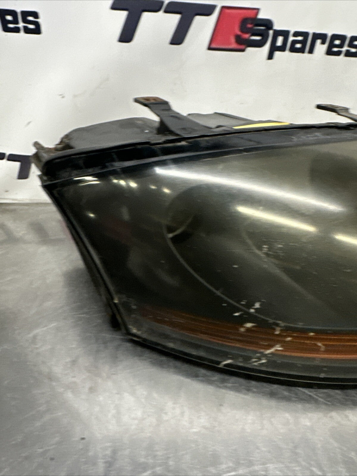 AUDI TT 99-06 DRIVER SIDE RIGHT HEADLIGHT - SPARES
