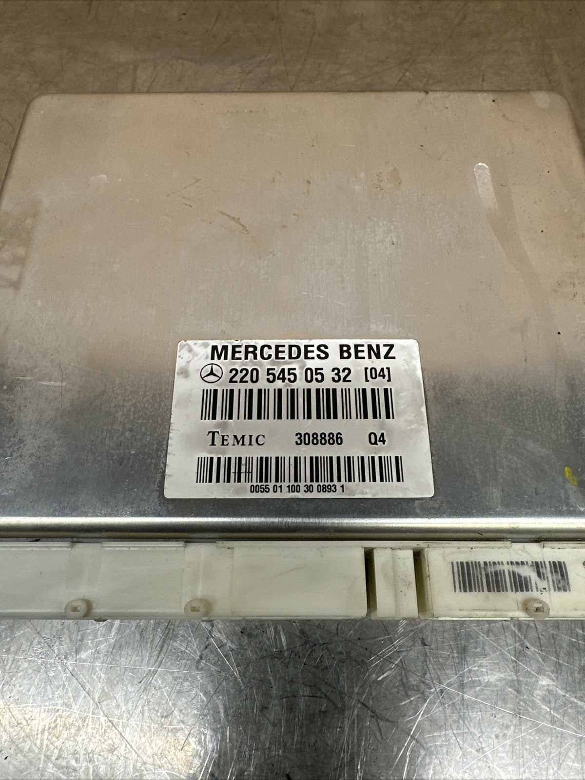Mercedes s-class w220 1999-2005 air suspention ecu a2205450532