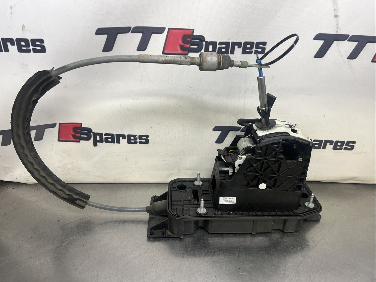 AUDI TT 8J 06-09 3.2 TFSI Automatic Shift Selector & Linkage 8J2713025E