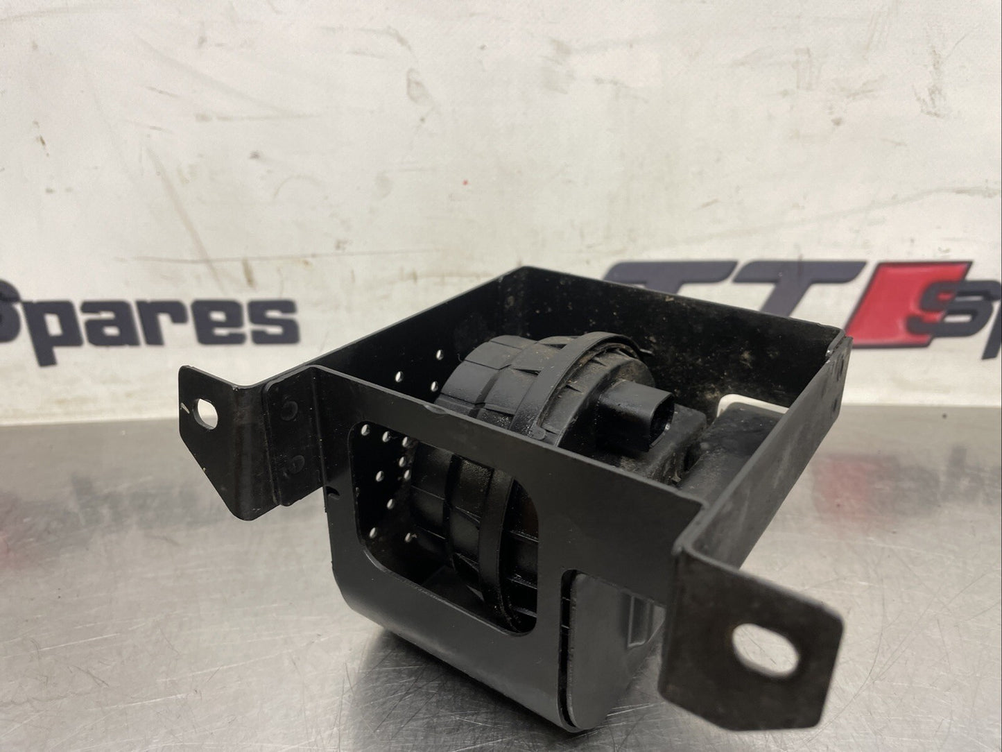 BMW X5 Series E70 Emergency Anti Theft Alarm System Siren Horn 9189818