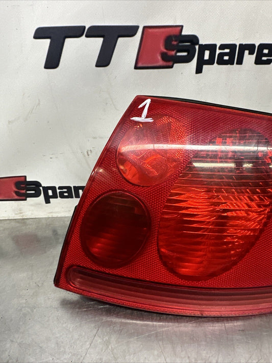 2000 AUDI TT 1.8T MK1 QUATTRO MK1 (8N) DRIVERS SIDE REAR LIGHT