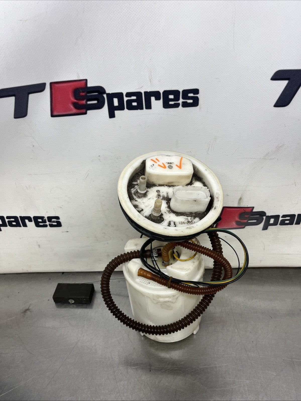 Audi TT Mk1 98-06 QUATTRO☆Electric Fuel Pump☆8L9919051J☆FREE TRACKED P&P