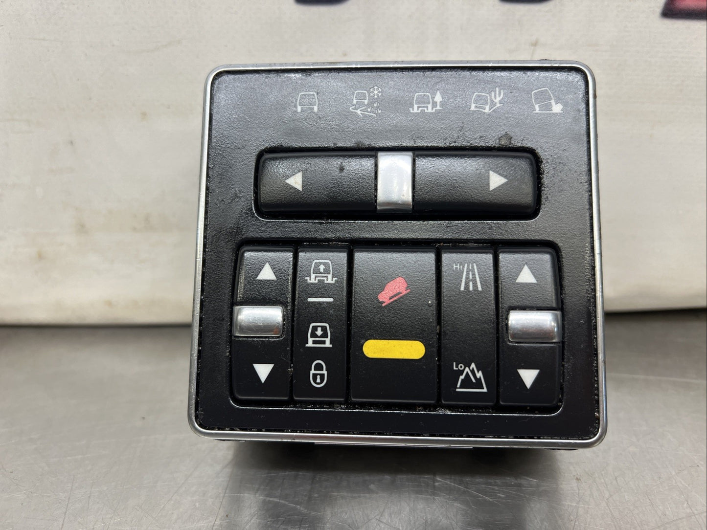 Range Rover L322 Terrain Control Switches BH4214B596AD Ref GV60