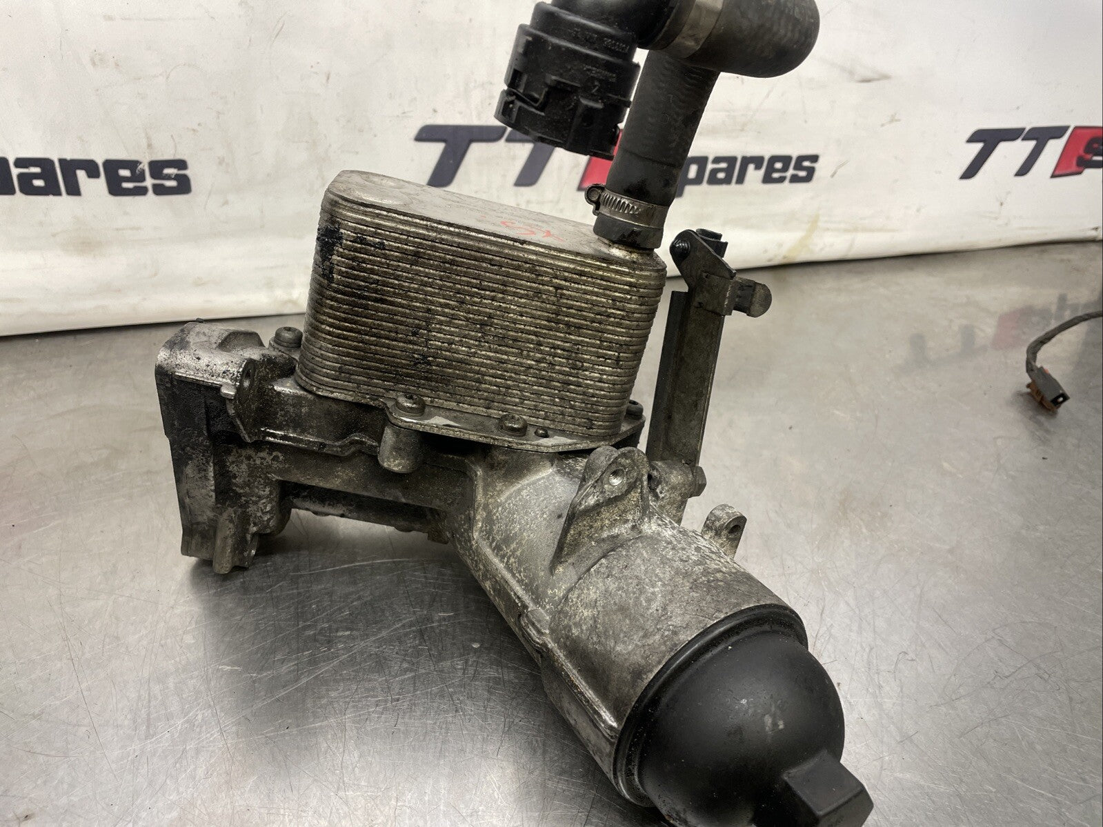 BMW X5 E70 2007 - 2013 3.0 DIESEL OIL COOLER & FILTER HOUSING 7788453