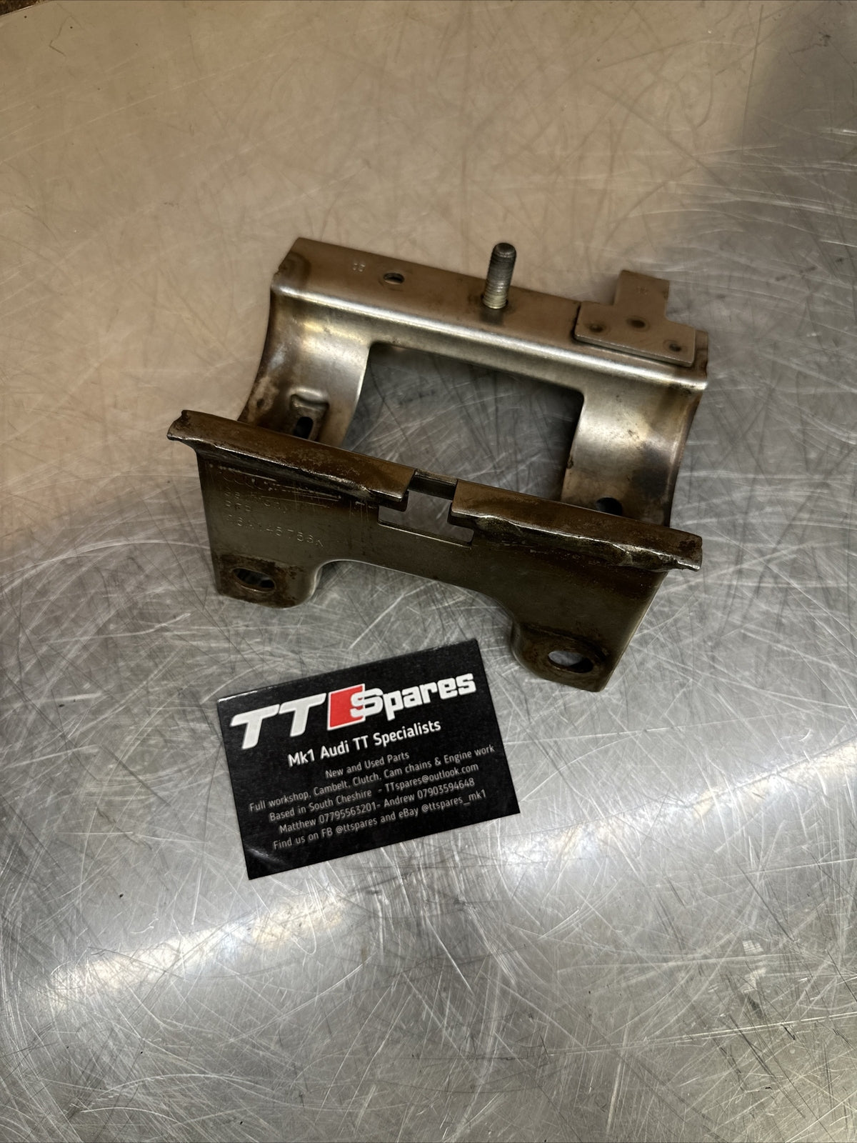 Audi TT 8N 225 BAM APX Turbo Pressure Pipe Bracket Clamp 06A145756K