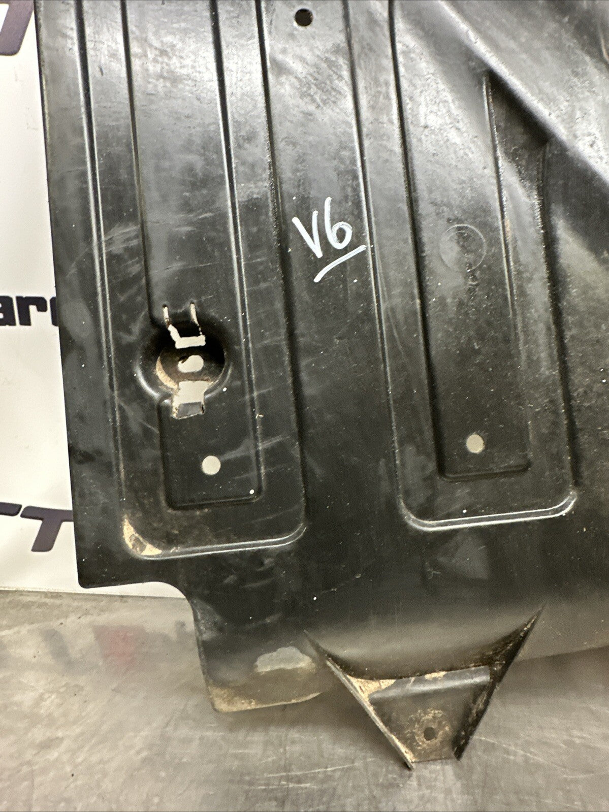 AUDI TT MK1 V6 REAR UNDER TRAYS 8N0825214E