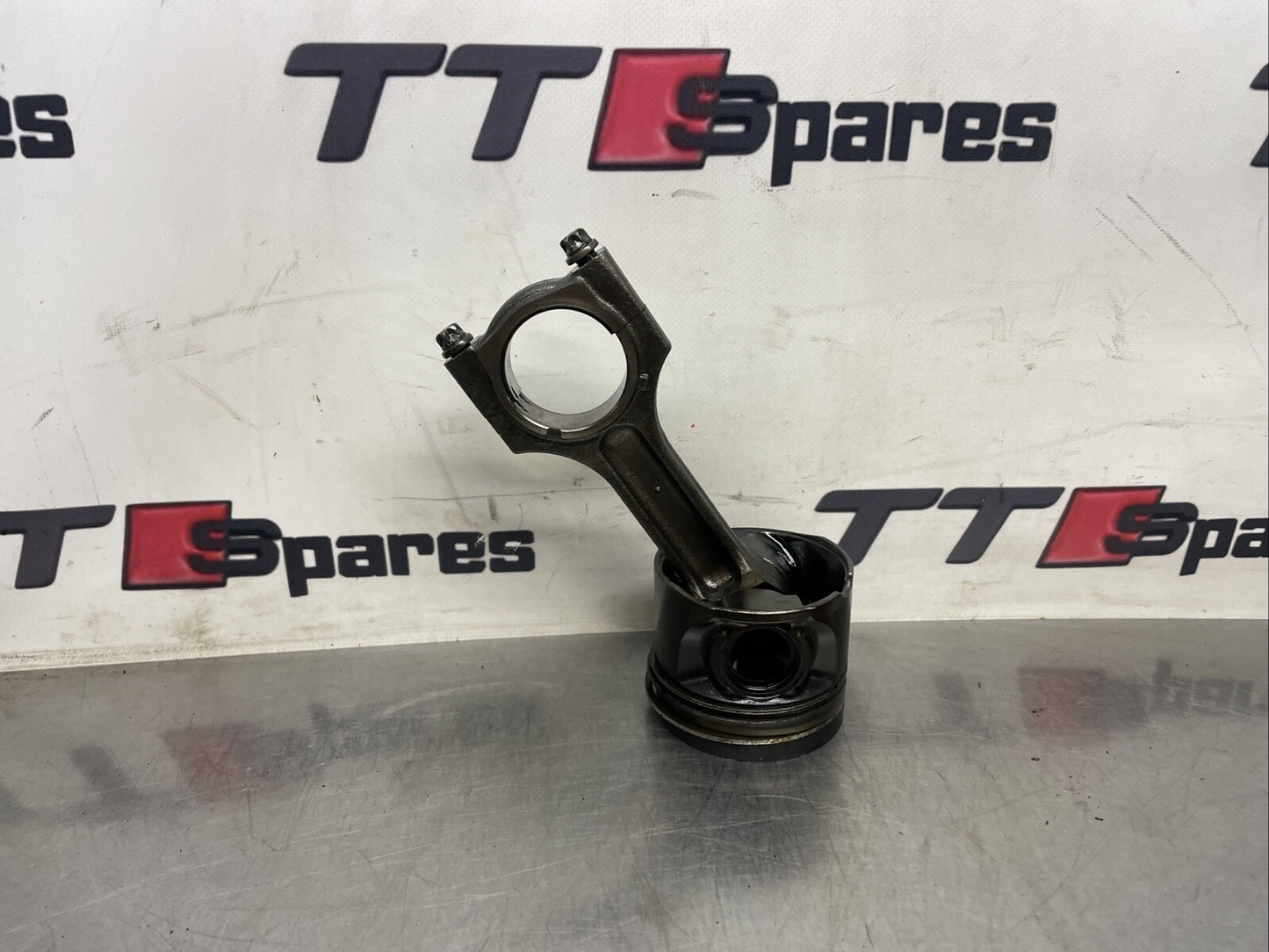BMW E60 E61 E53 3.0D DIESEL PISTON WITH CONROD M57N 306D2 2004 NURAL 7799357