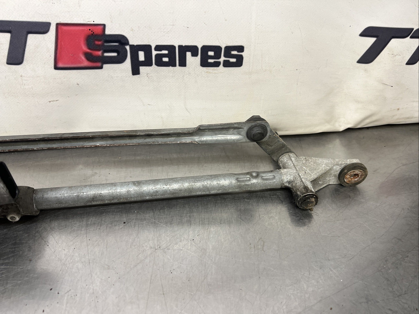 Wiper Motor and Linkage Front DLB000141 Range Rover Sport Discovery 3 or 4 RHD