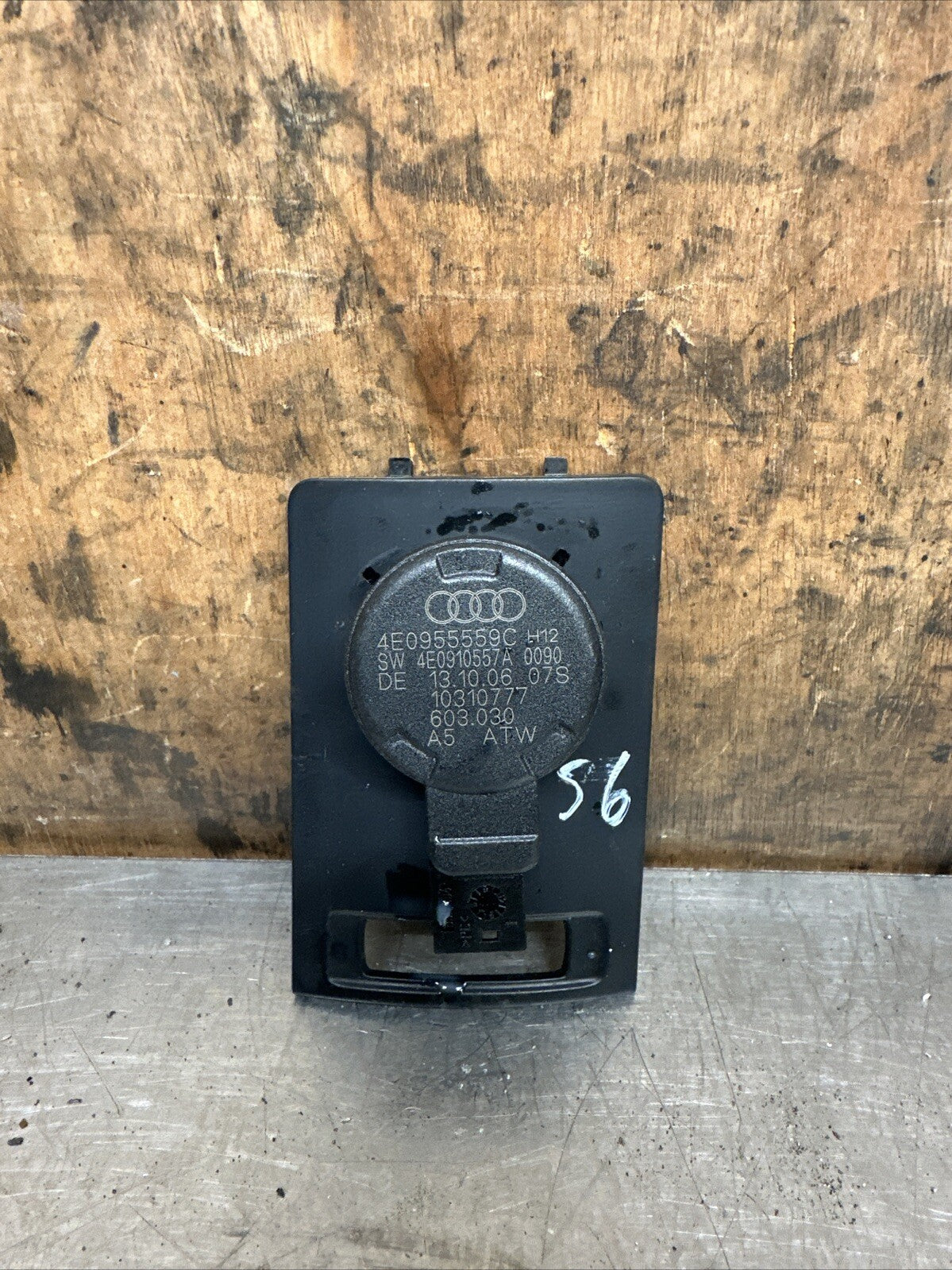 Audi S6 A3 A4 A6 C6 A8 D3 TT Rain and Light Sensor 4E0955559C