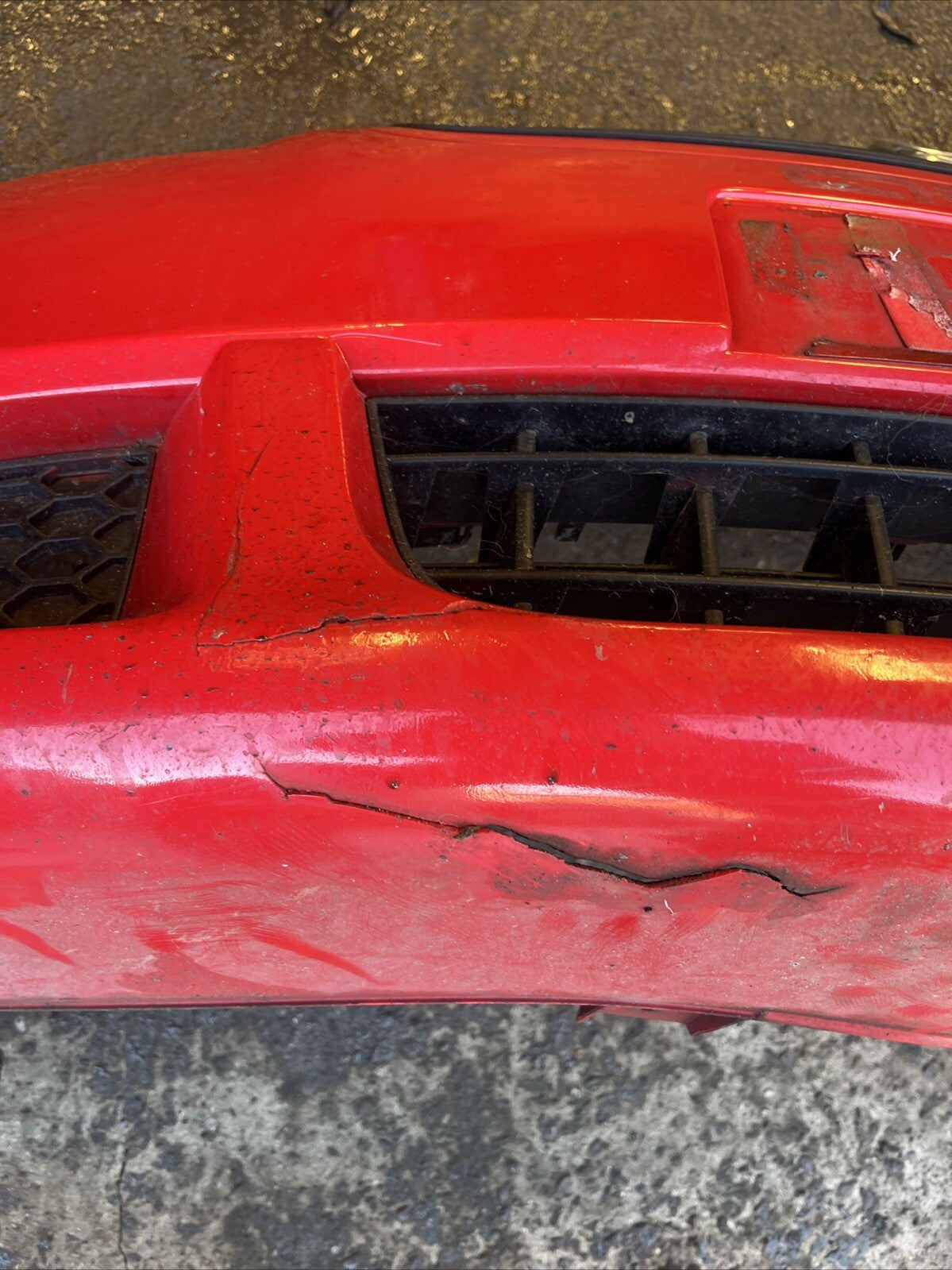 AUDI TT 8n mk1 3.2 V6 COMPLETE FRONT BUMPER + GRILLS WASHER JETS RED LZ3M