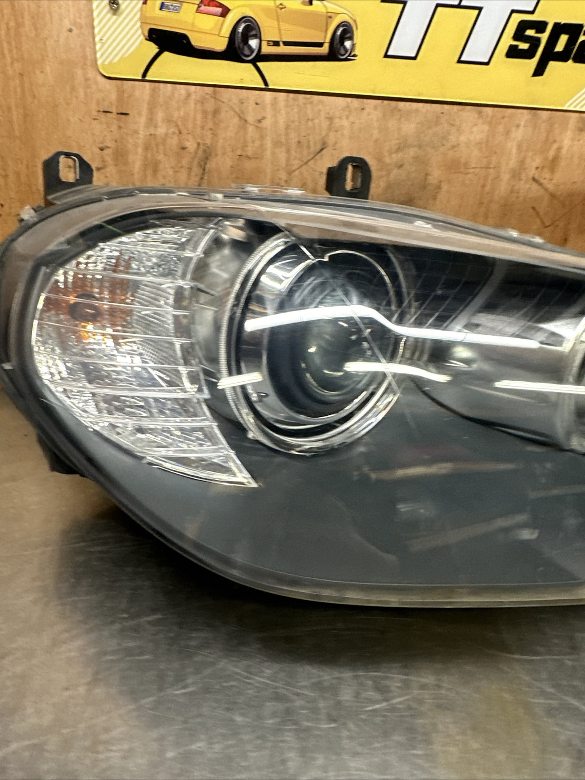 BMW X5 E70 2008 RHD right headlights 7158932 EPK7613