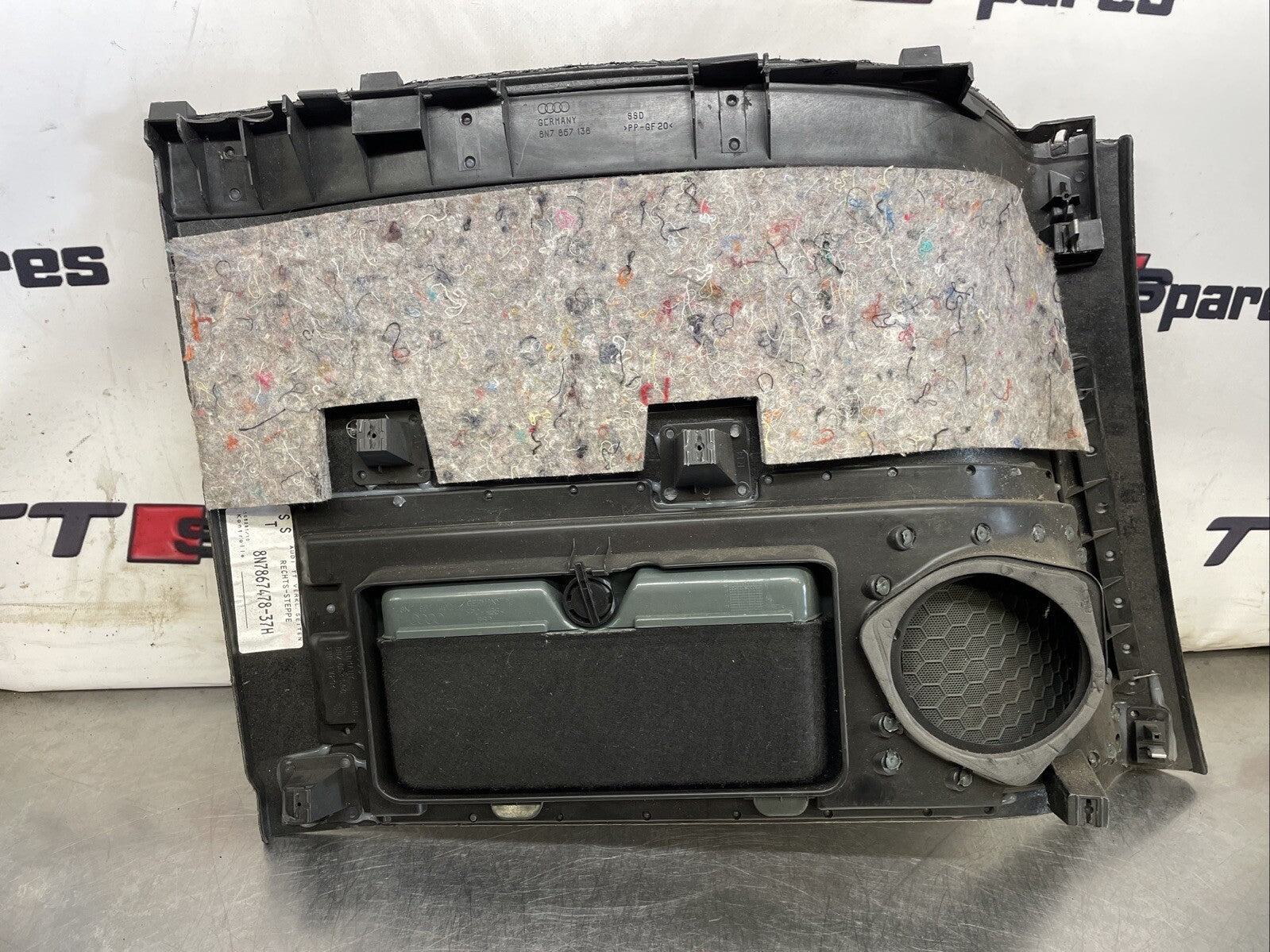 AUDI TT 8N MK1 ROADSTER O/S REAR INTERIOR PANEL INDIGO BLUE 8N7867478