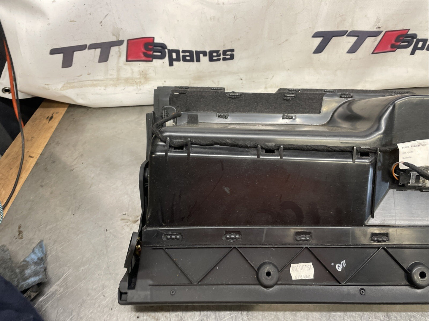 Audi TT Mk1 8N - RHD Black Quattro Glove Box 8N2857095