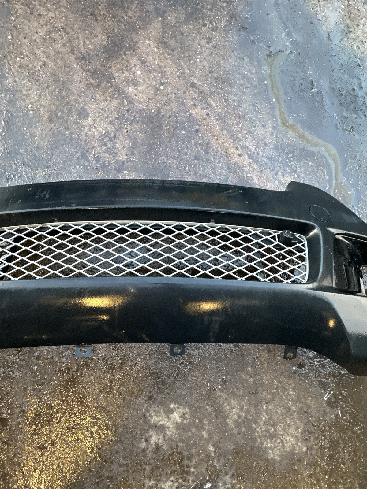 BMW X5 BUMPER FRONT UPPER IN BLACK E70 2007 - 2009