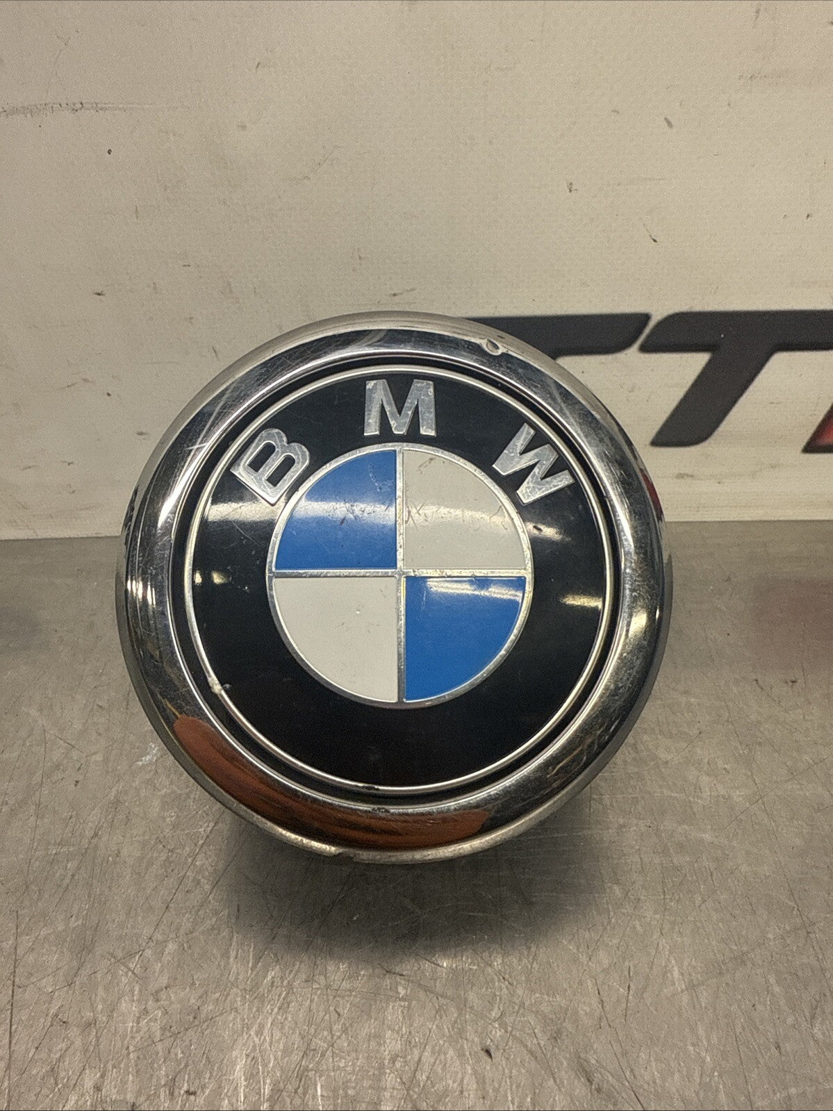 Trunk Emblem BMW F20 F21 Trunk Boot Lid Button Rear Opener Unit Black 7270728