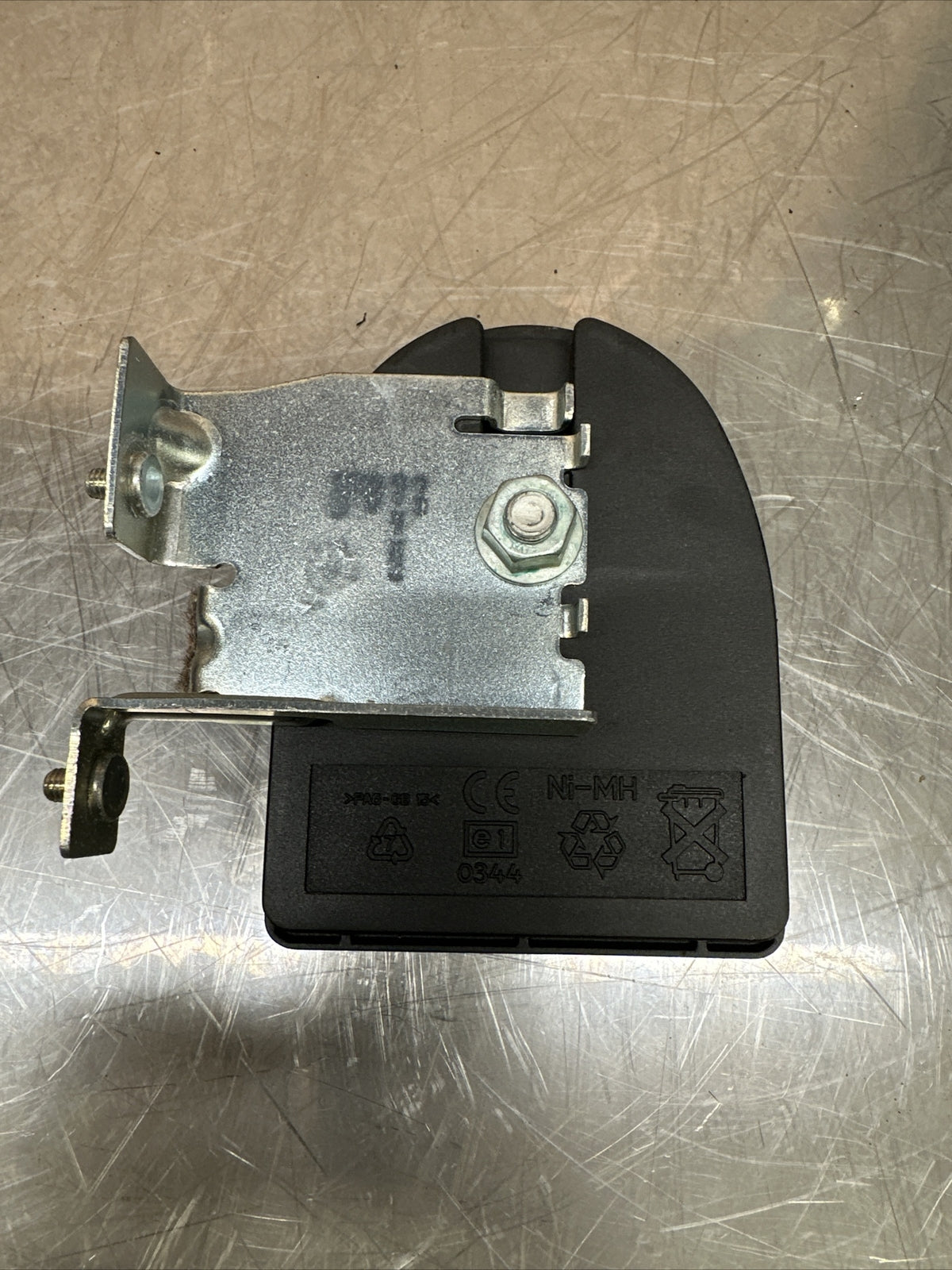 AUDI TT A4 A6 A8 SEAT EXEO ALARM SIREN HORN 8L0951605A 8N