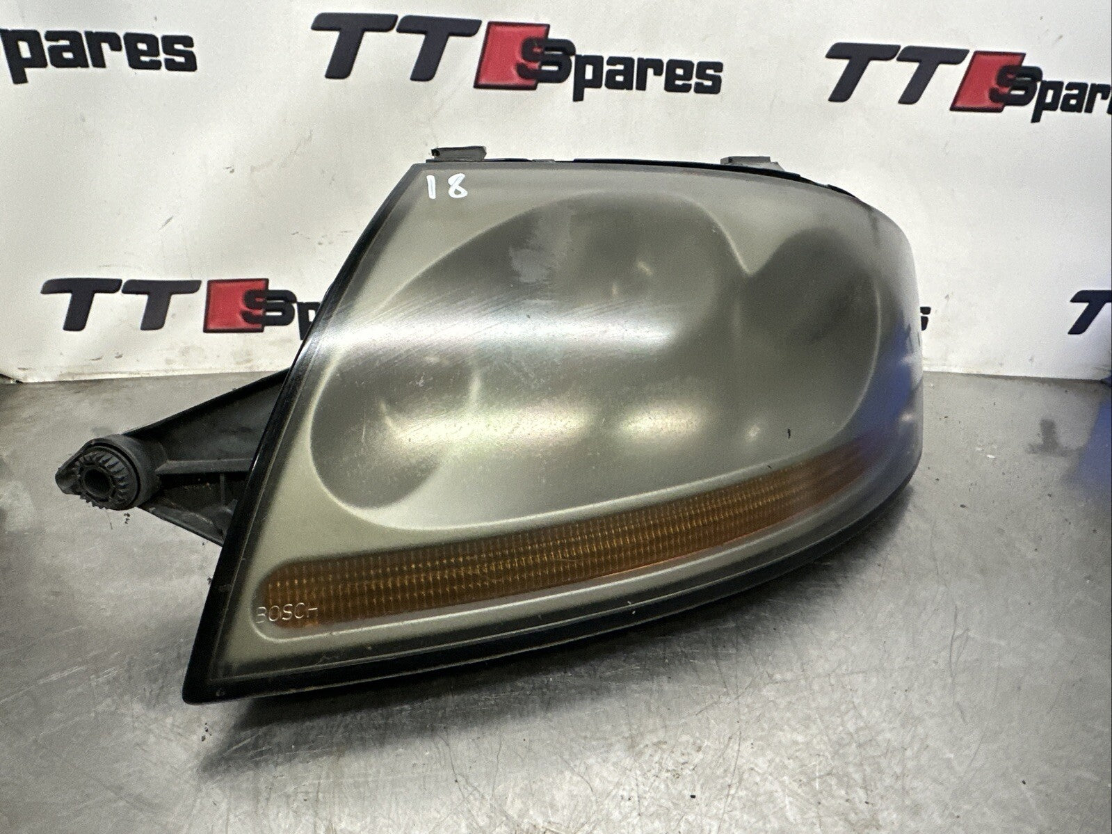 Audi TT Mk1 8N Xenon Headlight Passenger Side Front Left SILVER 1999 - 2005