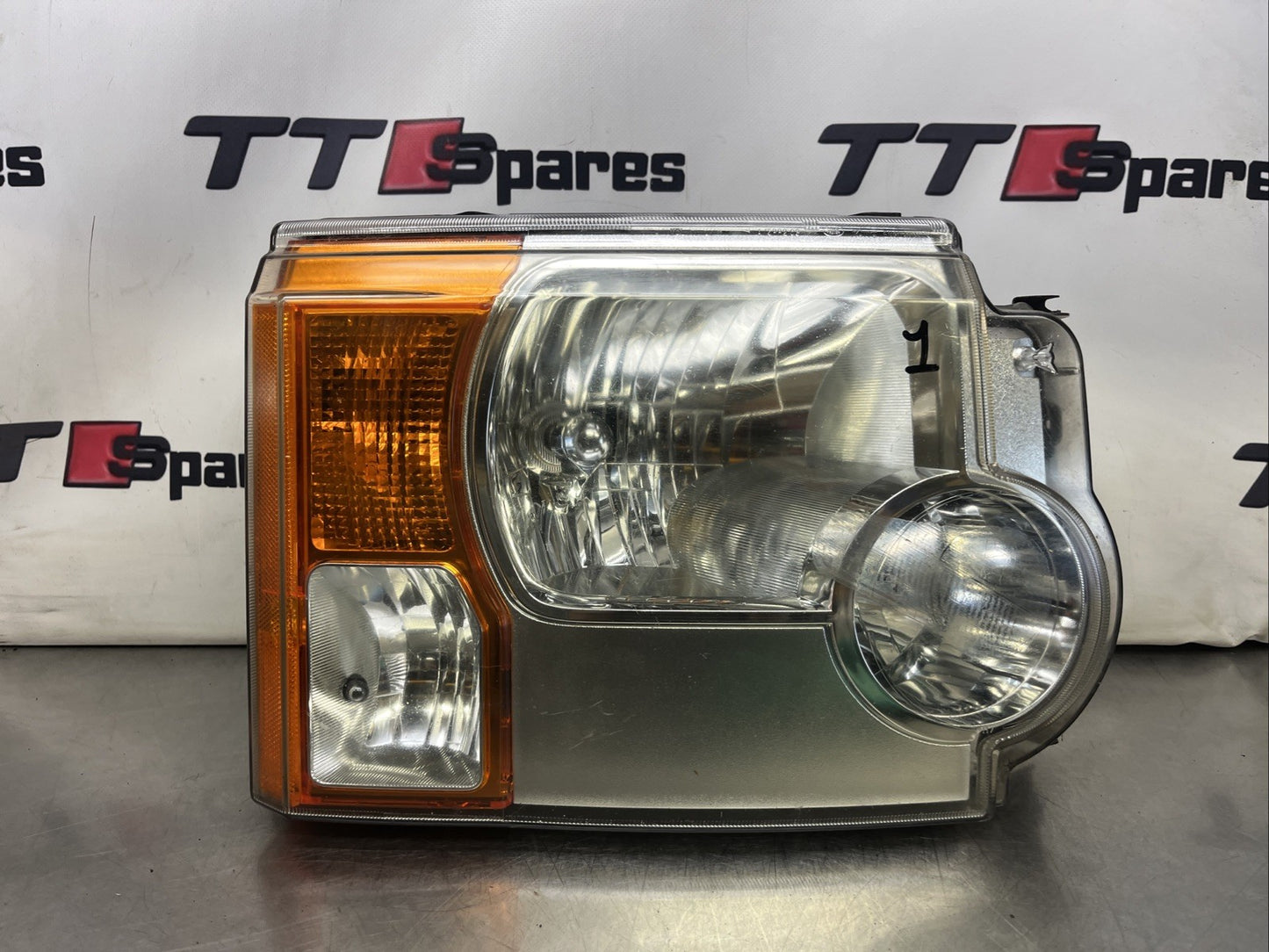 LAND ROVER DISCOVERY 3 2005 - 2009 RIGHT DRIVER SIDE HEADLIGHT XBC500022 GENUINE